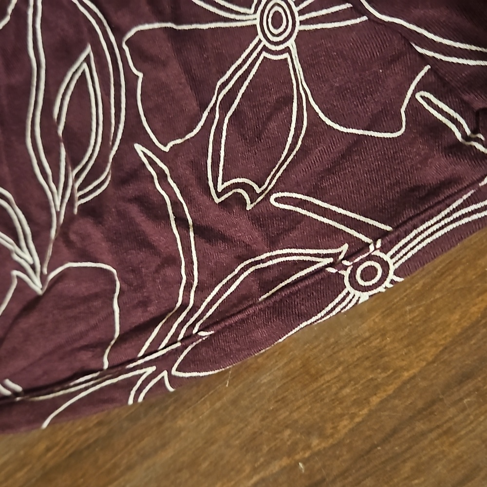 Akemi & Kin Flowy Blouse, Size XL - Picture 8 of 8
